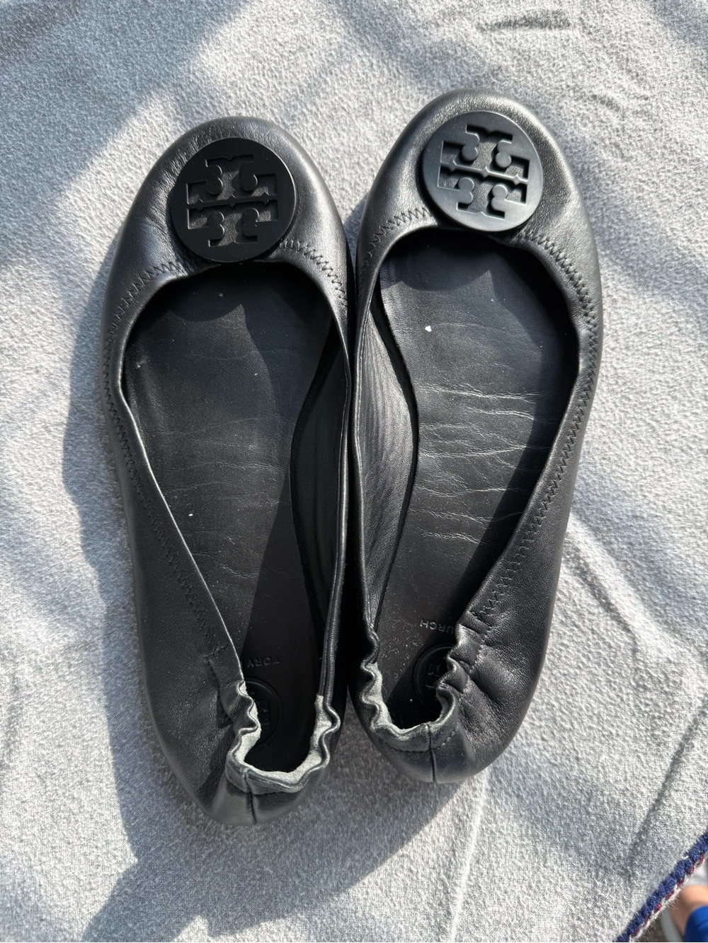 Tory Burch Black Leather Logo Ballet Flats
